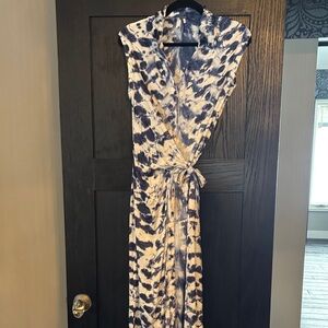 Elegant Tie-Dye Maxi Dress